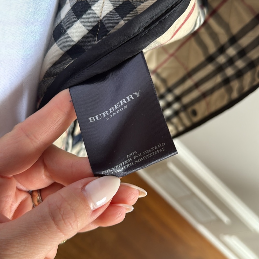 Burberry London Utility Jacket - Picture 9 of 9